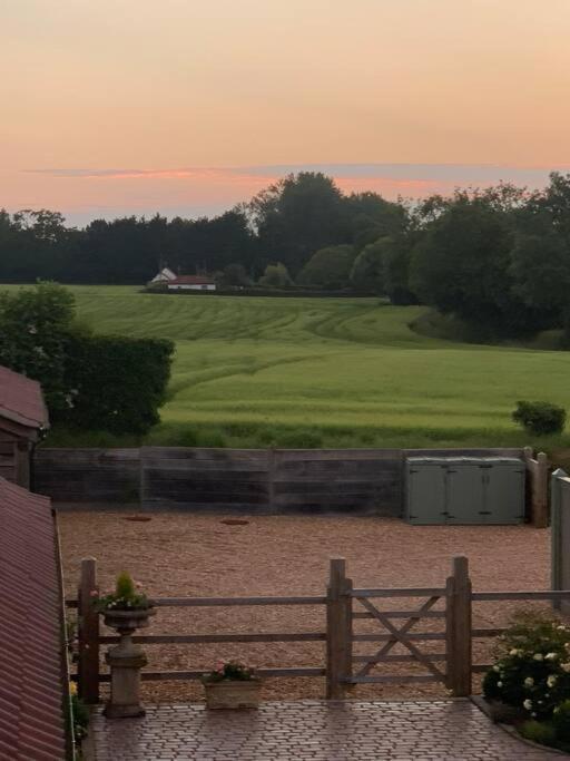 فيلا Idyllic Rural Retreat - Stunning 2 Bed Annex. Wood Norton المظهر الخارجي الصورة